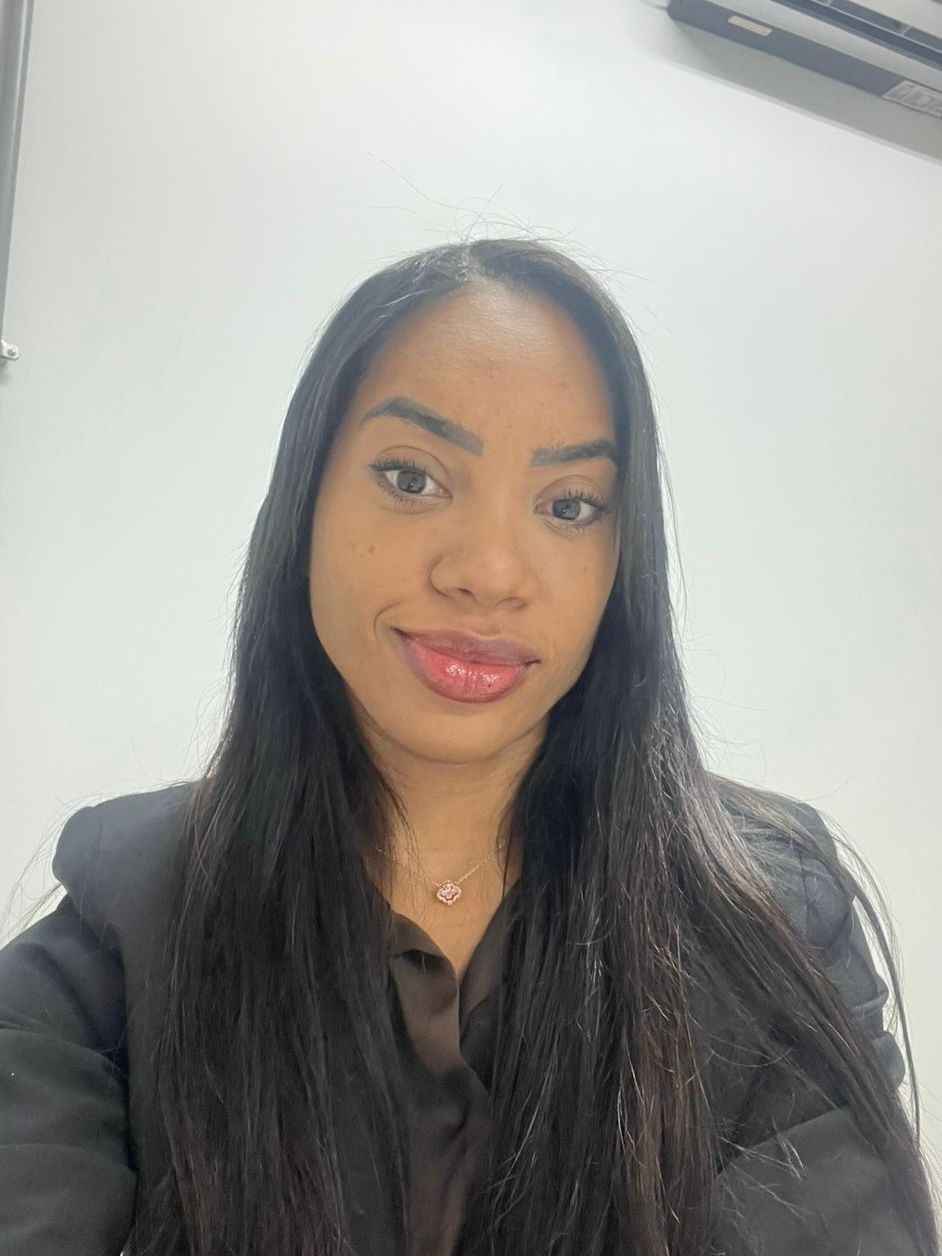  Laice Neves de Oliveira 